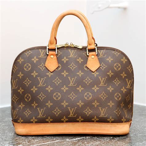 louis vuitton bags alma.